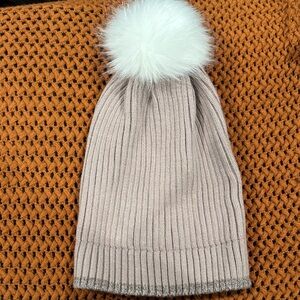 Victoria's Secret Gray Ribbed Knit Beanie